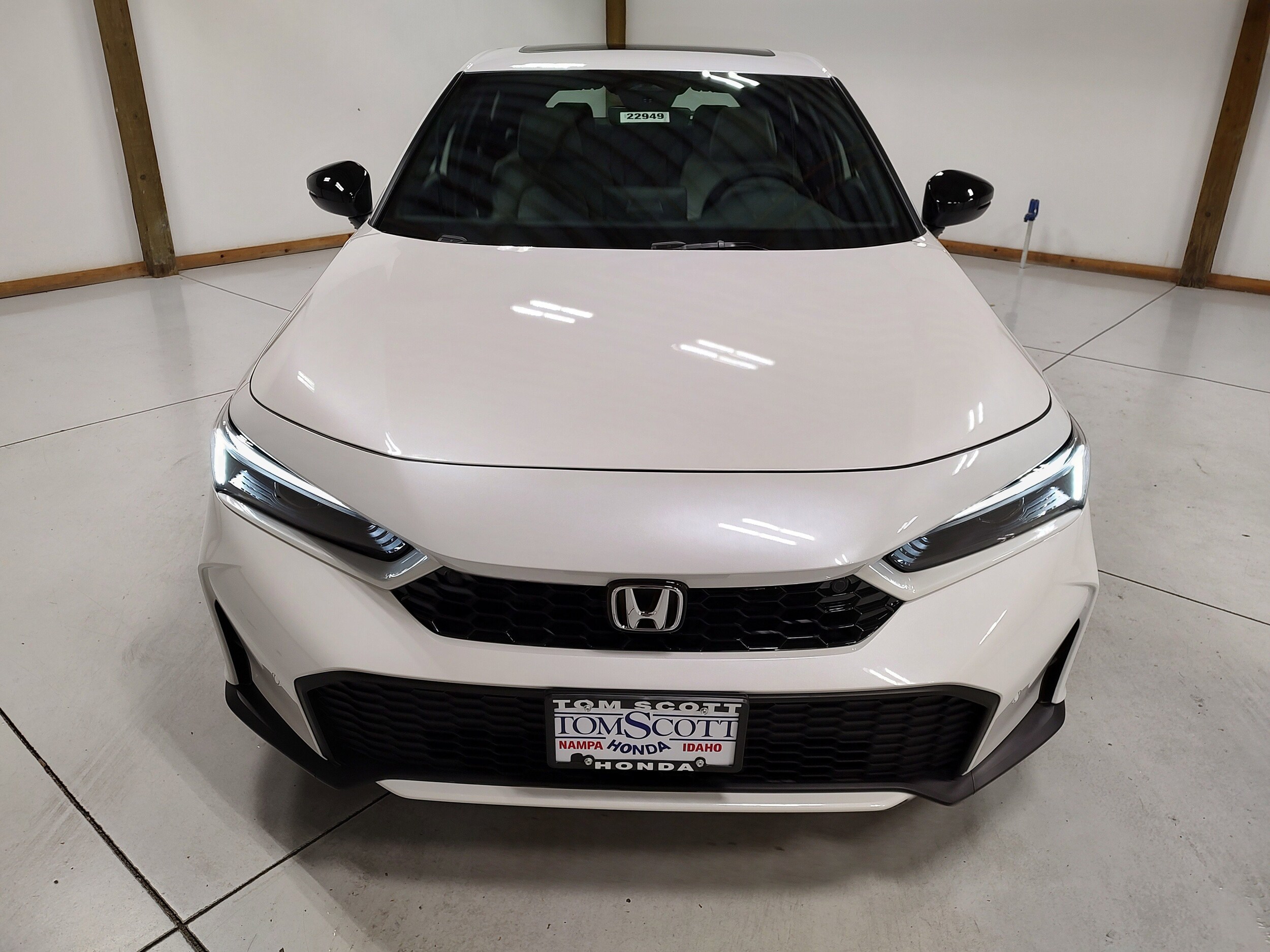 2026 Honda Civic Hybrid Sport Touring Hatchback photo 3