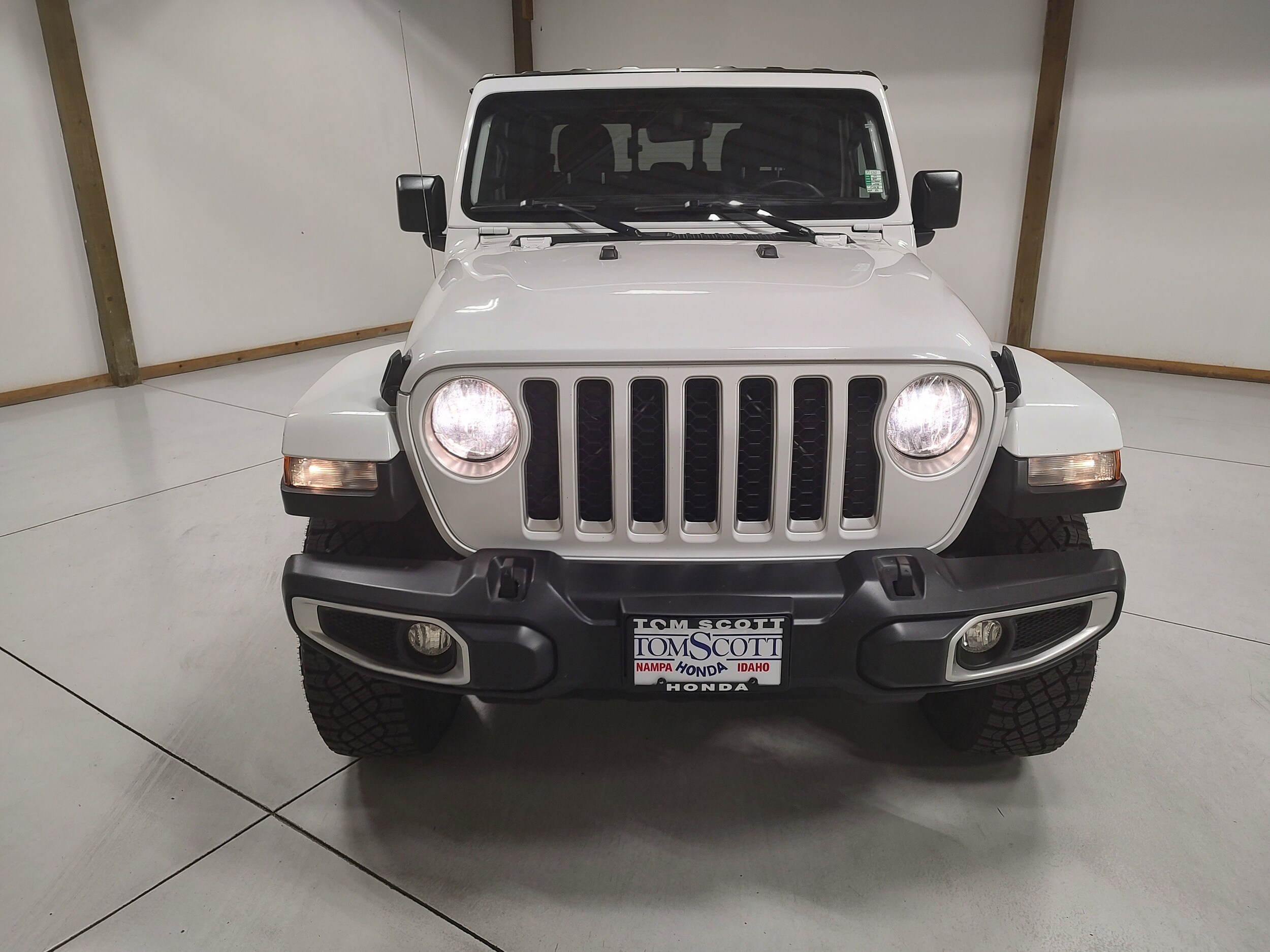 2023 Jeep Gladiator Overland photo 3