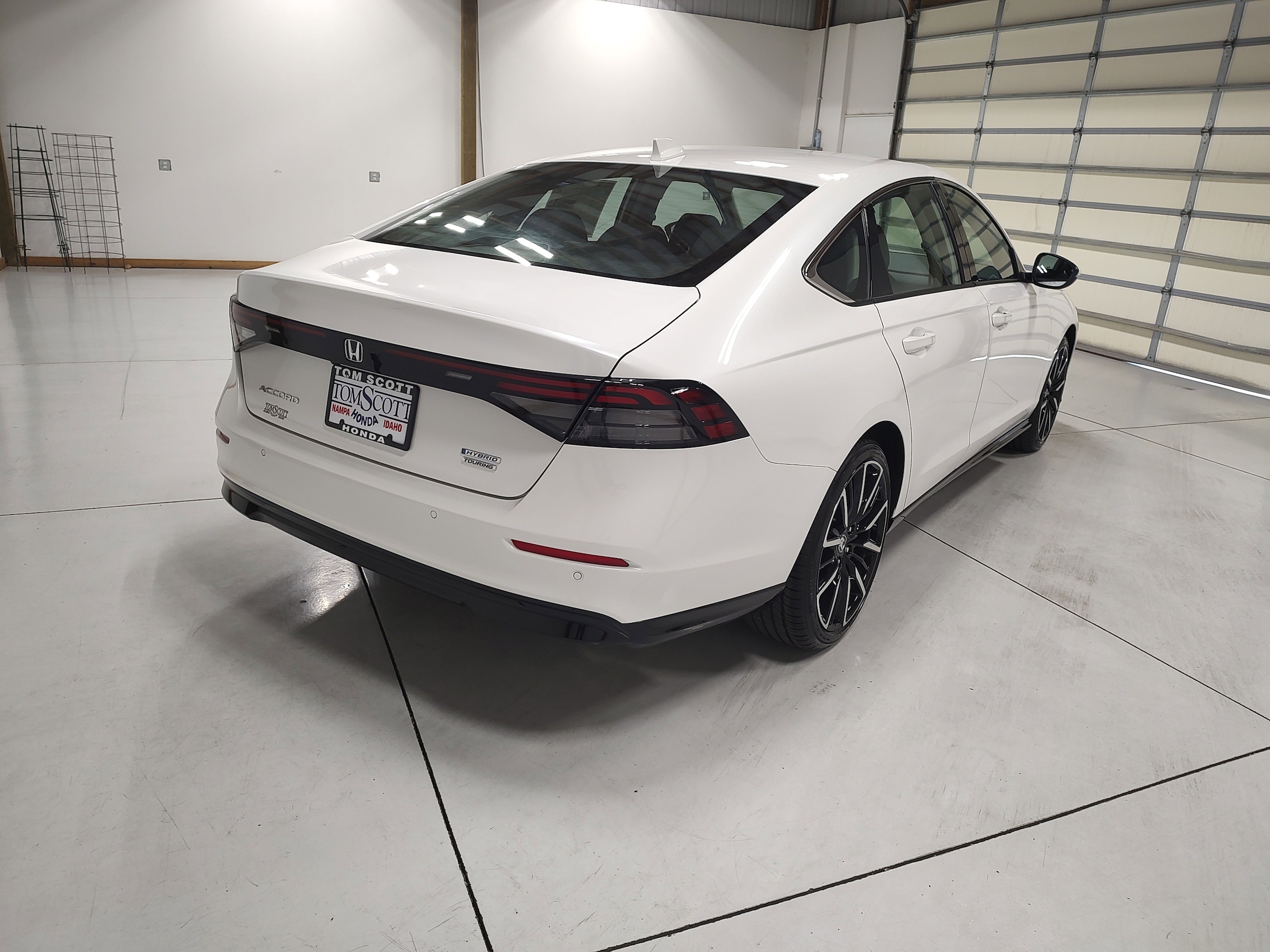 2026 Honda Accord Hybrid Touring - Photo 14
