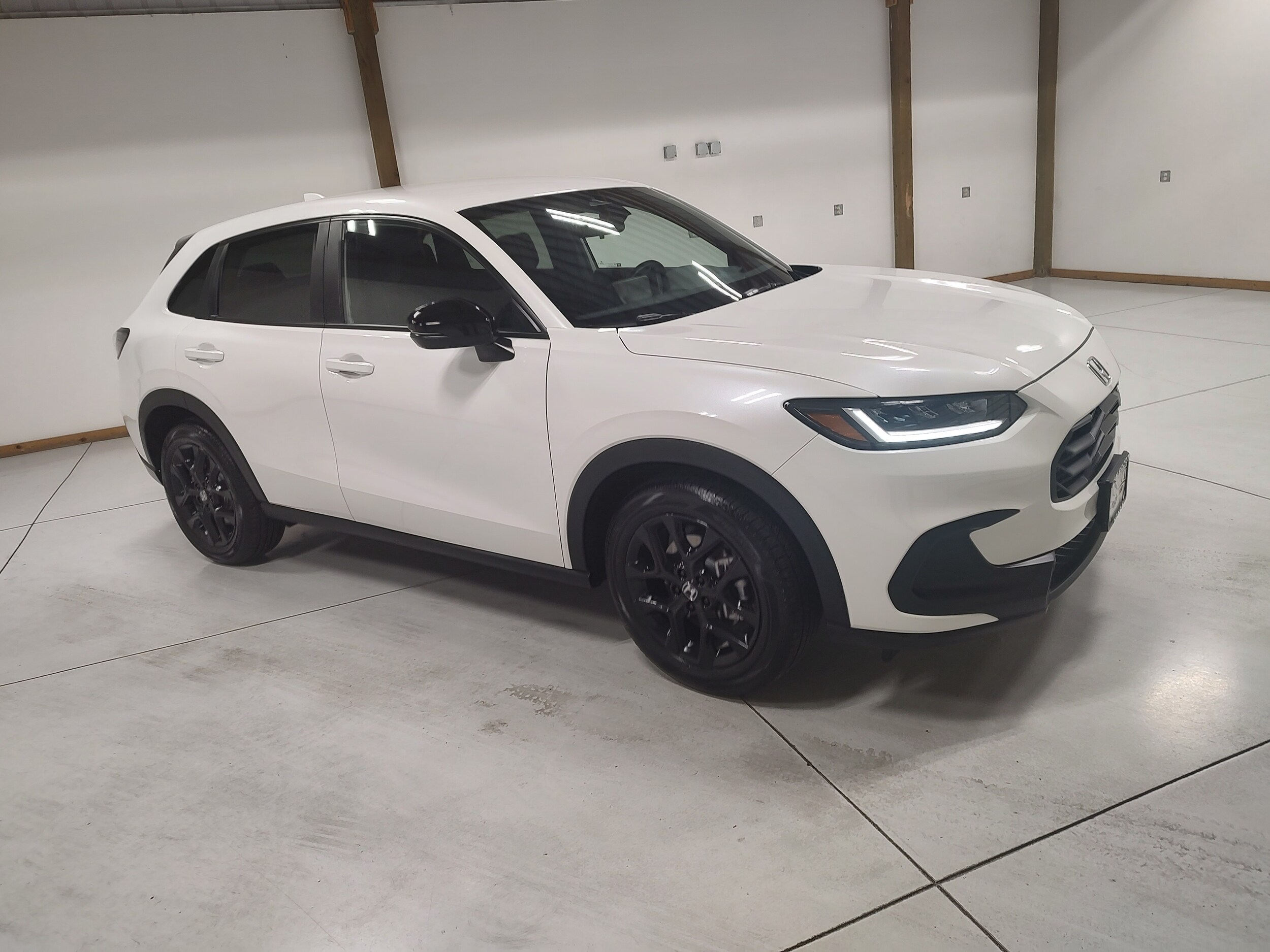 2025 Honda HR-V Sport photo 2