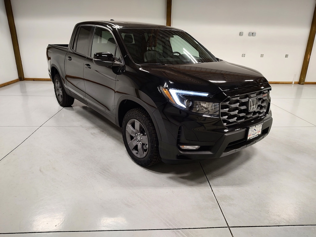 Used 2025 Honda Ridgeline TrailSport Truck Crew Cab