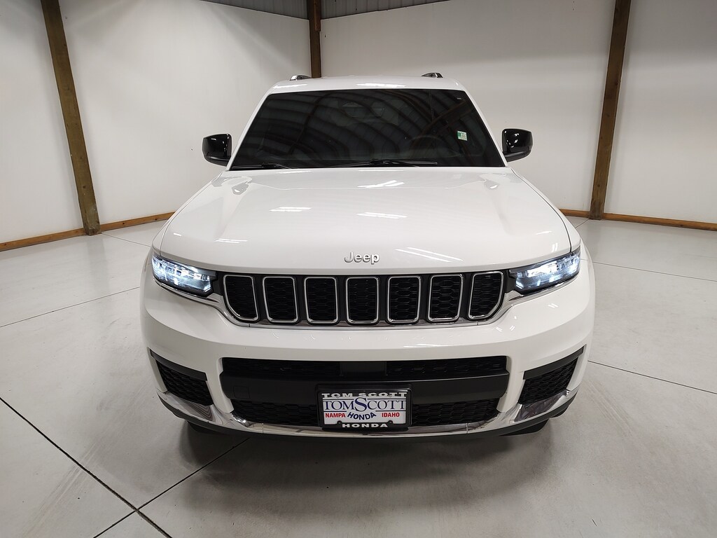 Used 2024 Jeep Grand Cherokee L Laredo SUV