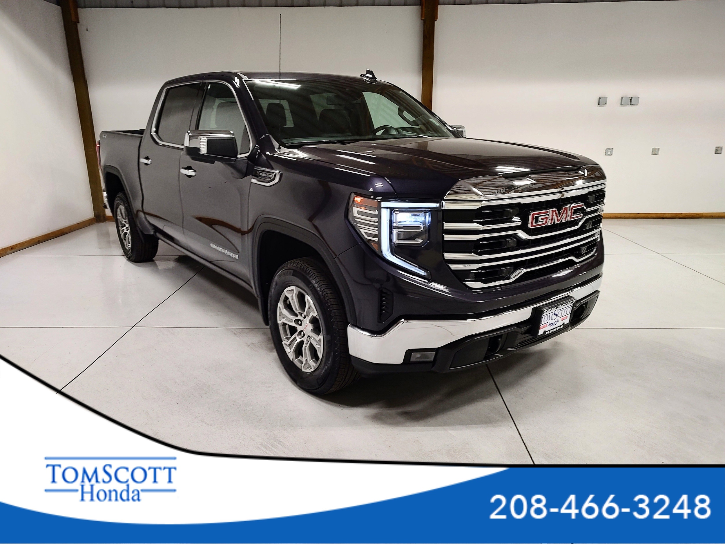 2025 GMC Sierra 1500 SLT's photo