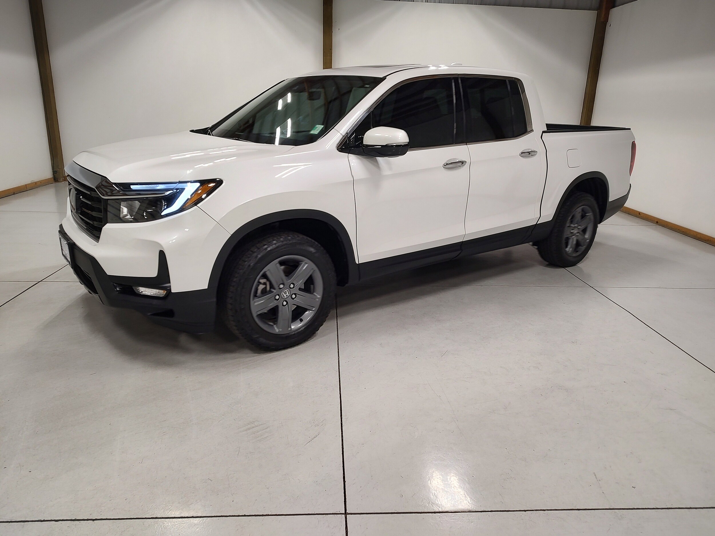 2023 Honda Ridgeline RTL-E photo 4
