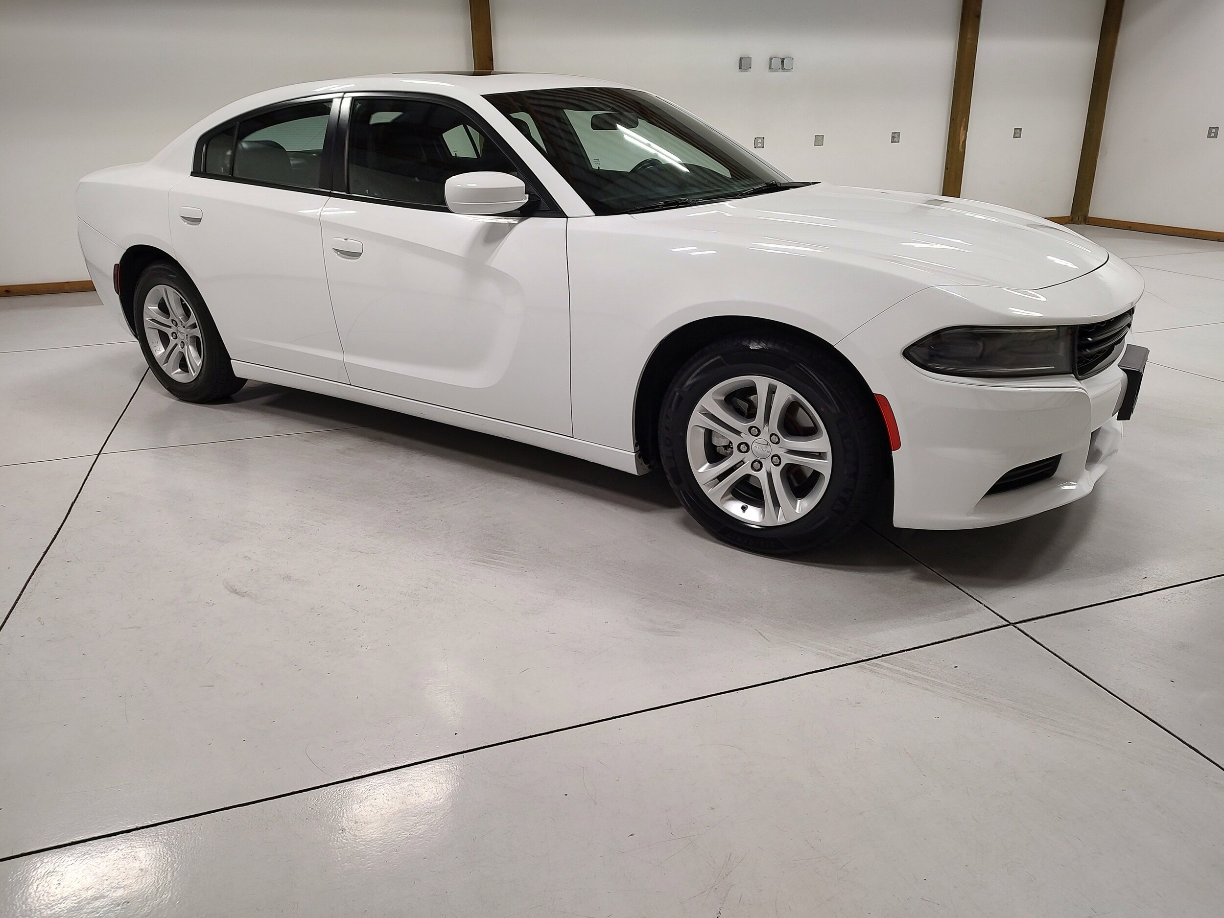 2022 Dodge Charger SXT photo 2