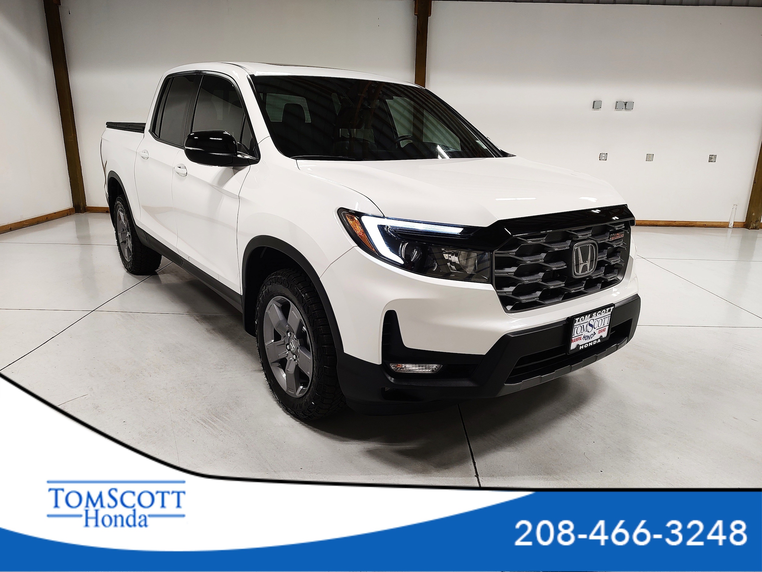 Platinum White Pearl 2025 Honda Ridgeline TrailSport AWD Pickup Truck All-Wheel Drive Automatic