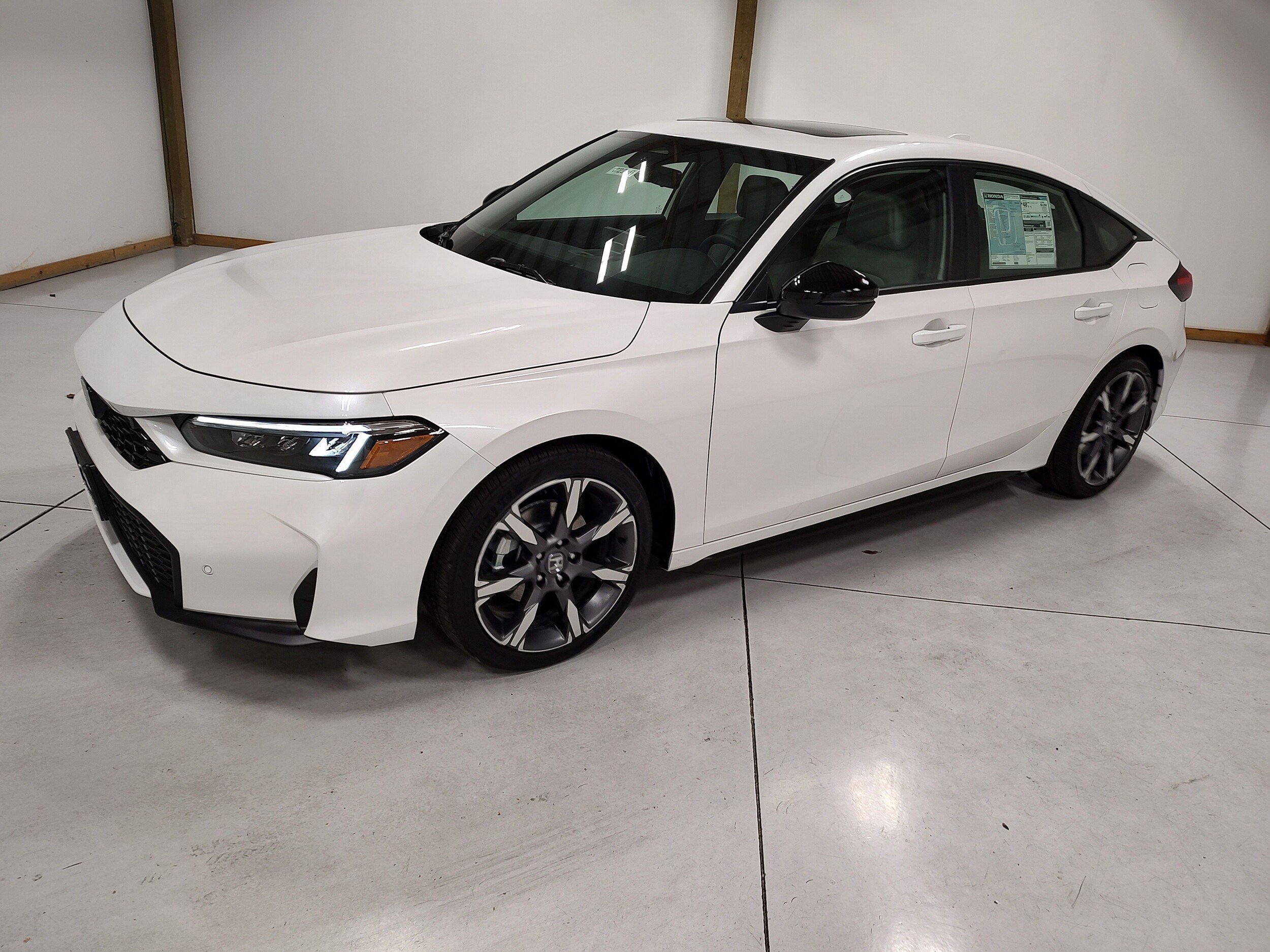 2026 Honda Civic Hybrid Sport Touring Hatchback photo 4