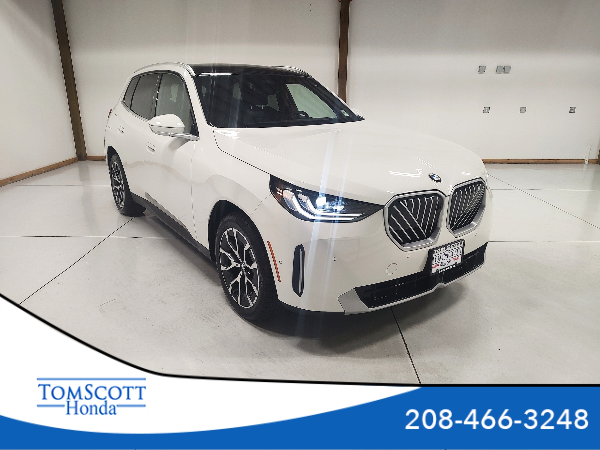 2026 BMW X3 30 XDRIVE's photo