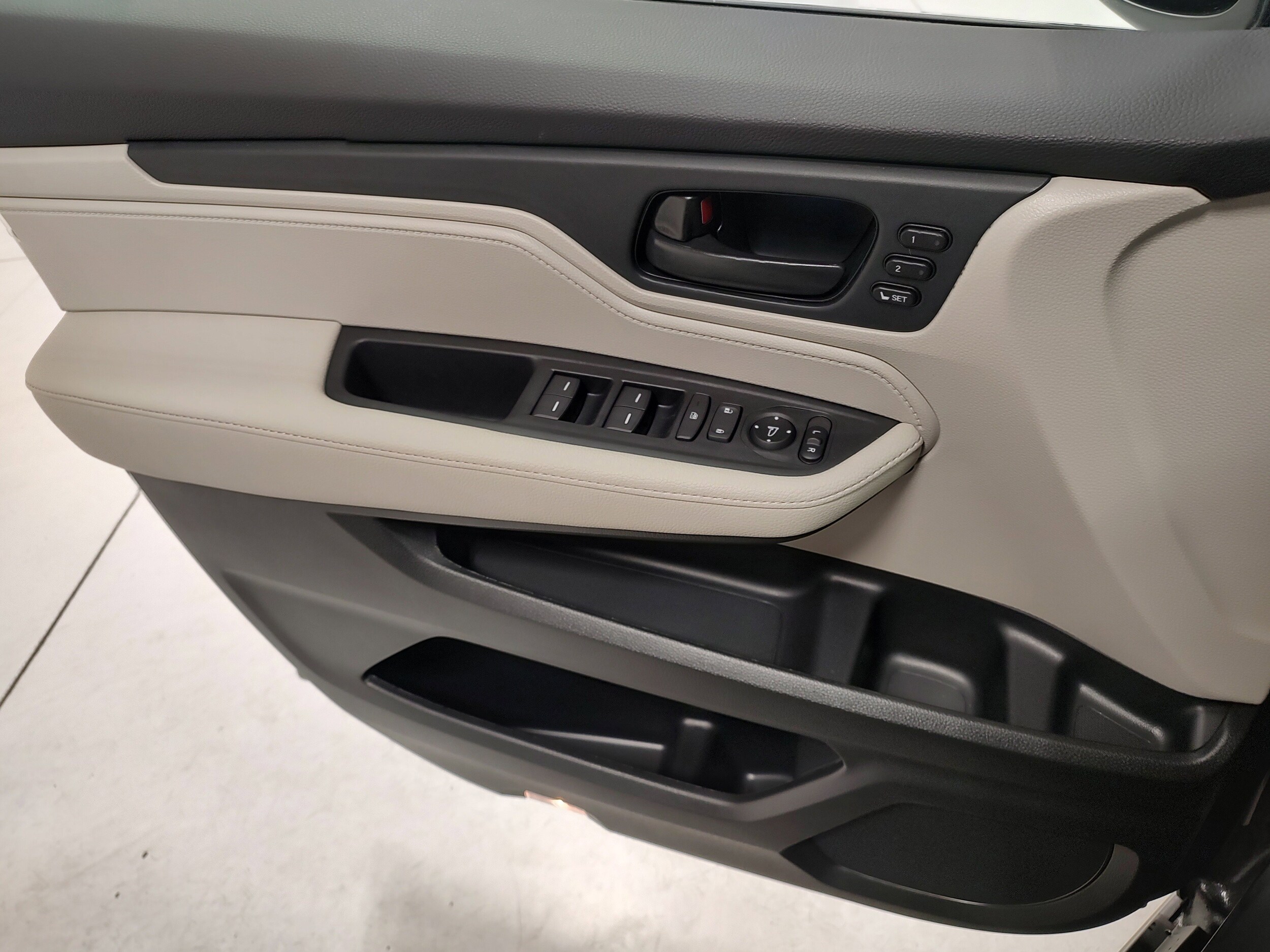 2026 Honda Odyssey EX-L - Photo 8