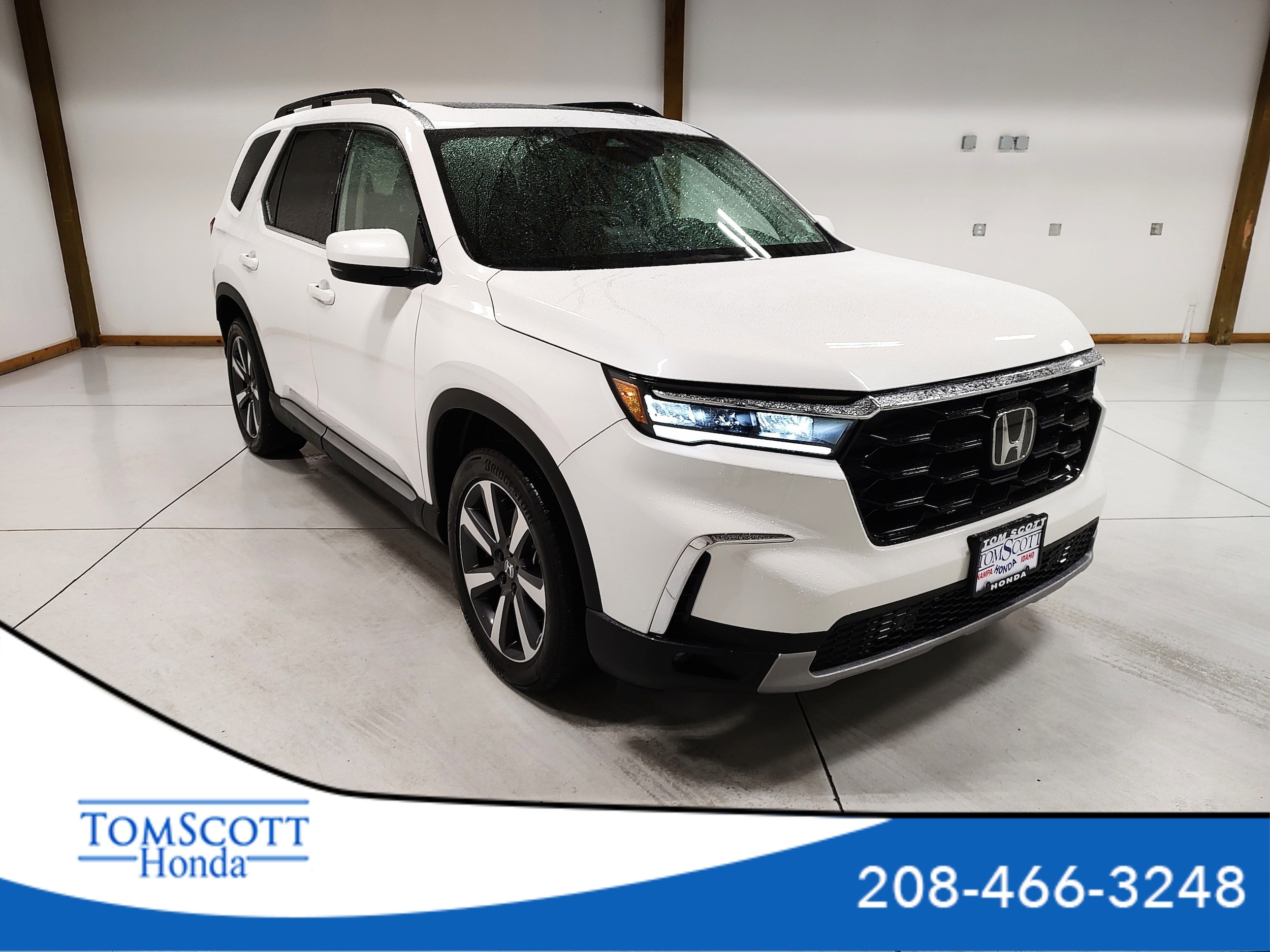 2023 Honda Pilot Touring's photo