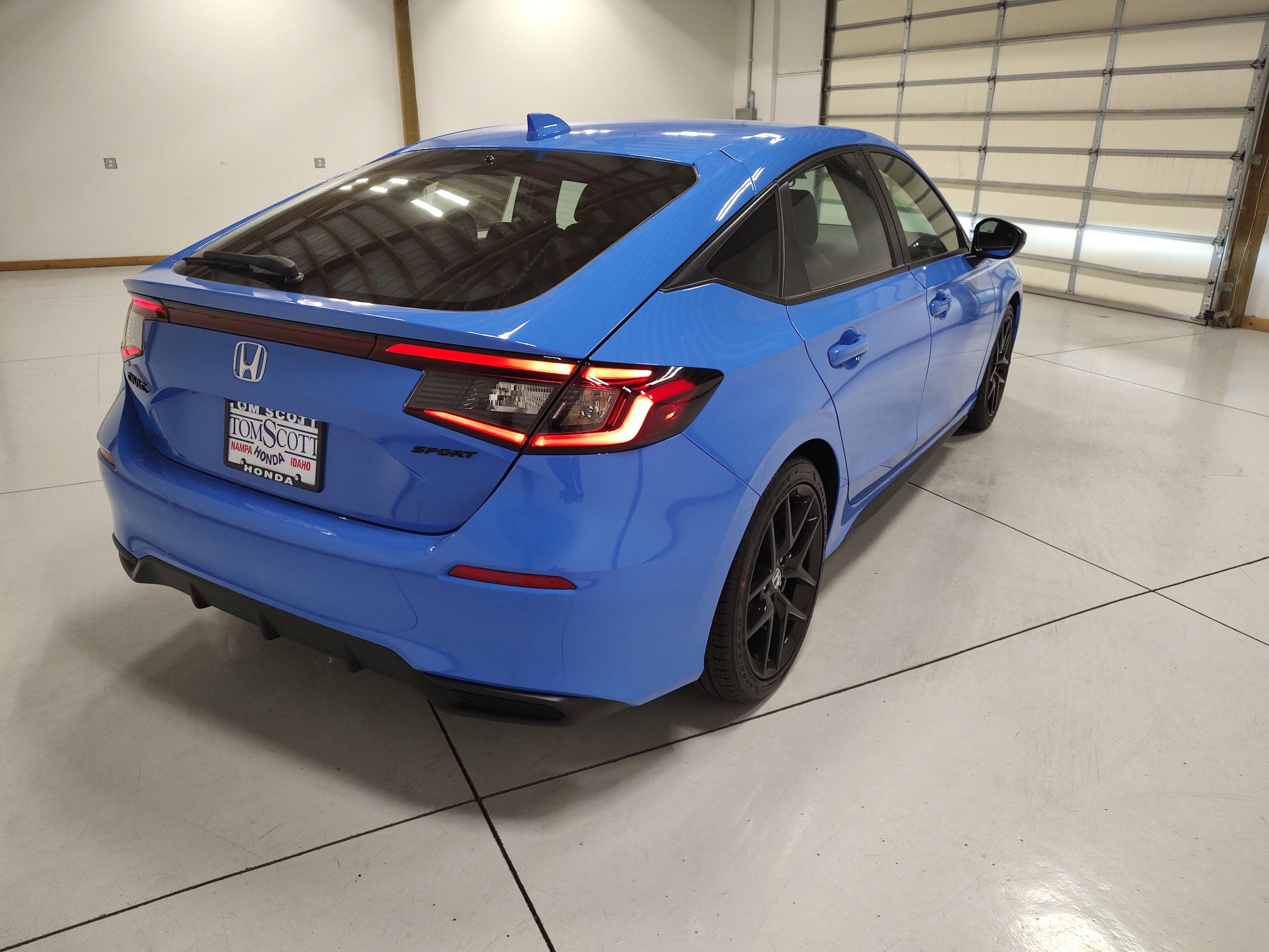 2026 Honda Civic Hatchback Sport - Photo 13