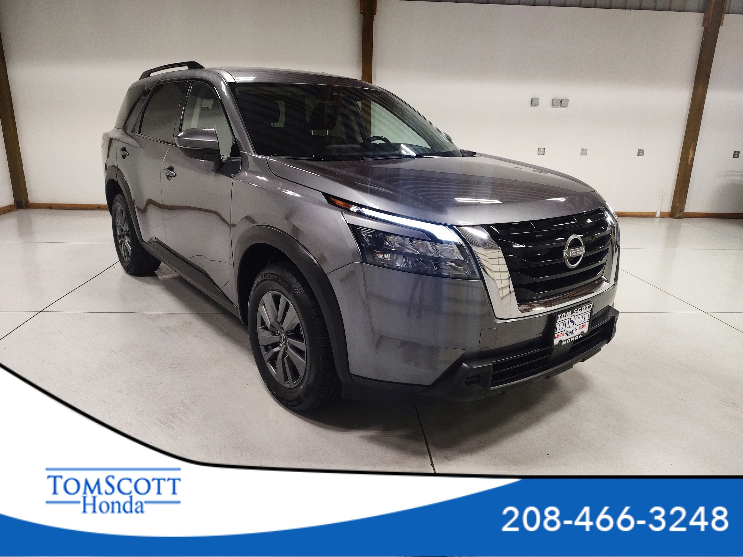 2025 Nissan Pathfinder SV 4WD's photo
