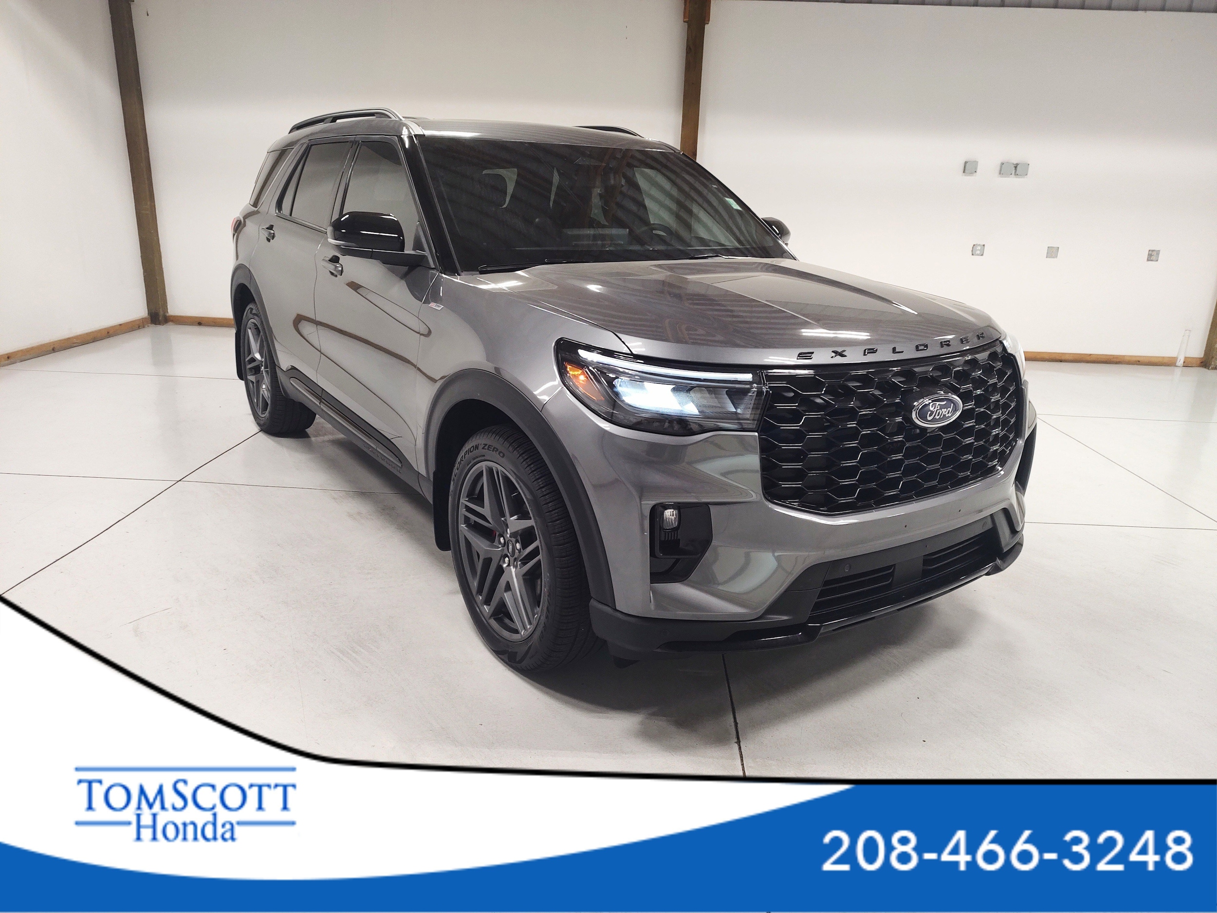2026 Ford Explorer ST-LINE 4WD's photo