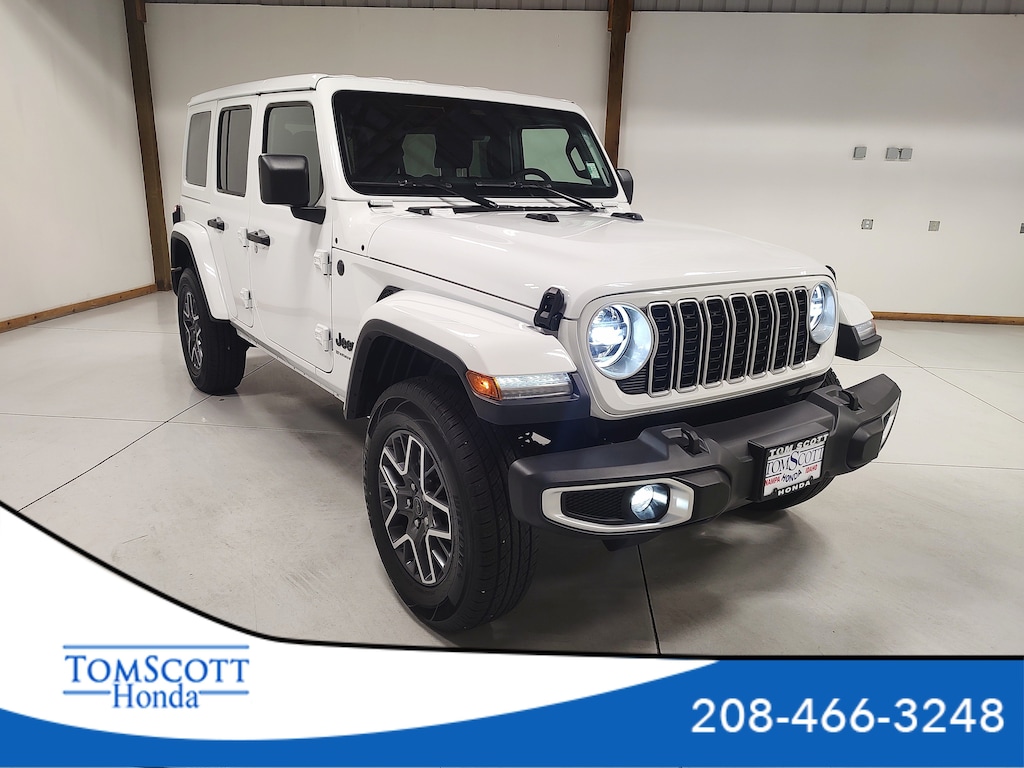Used 2025 Jeep Wrangler Sahara SUV