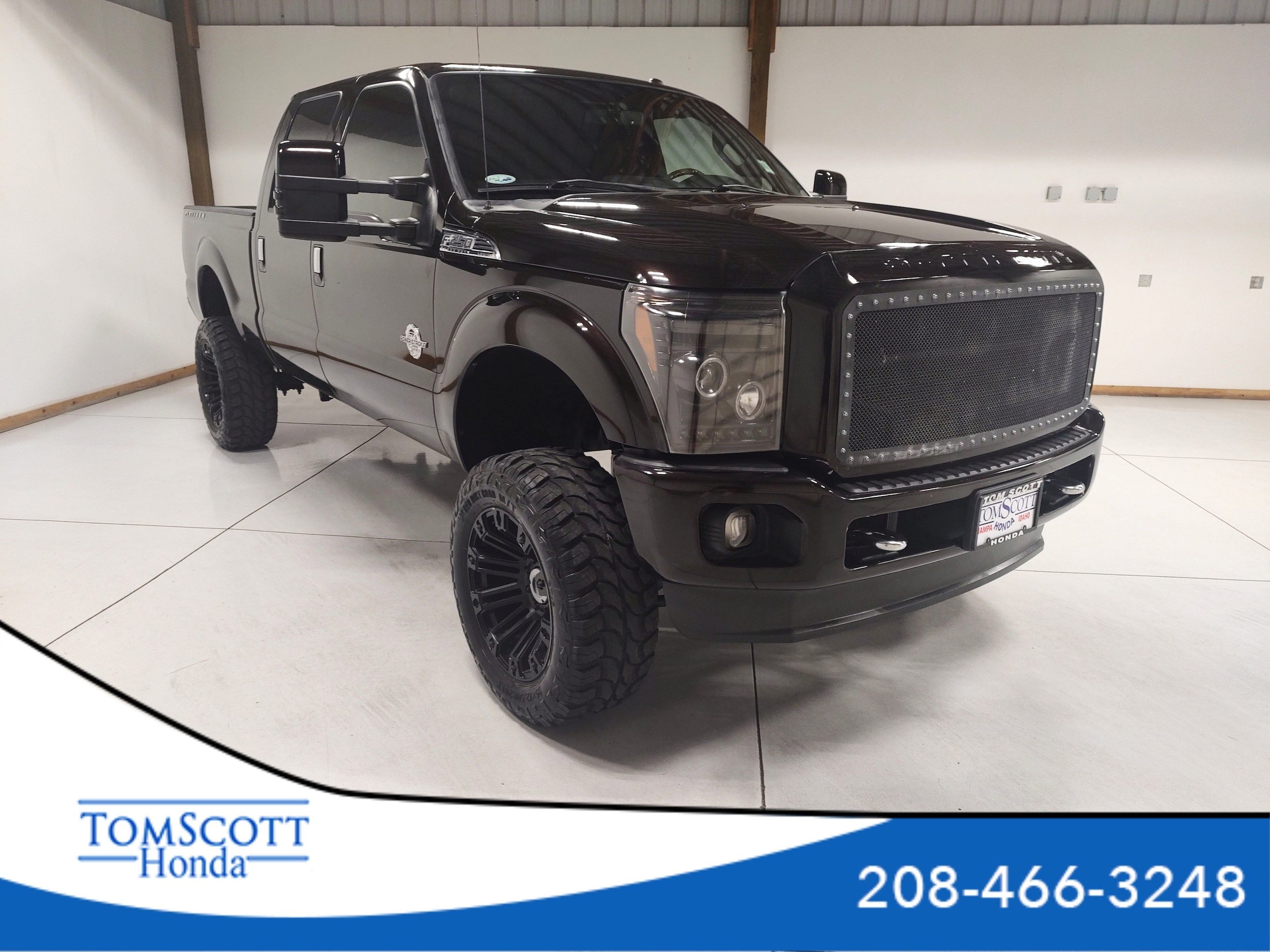 2013 Ford F-250 Platinum 4x4 Crew Cab 156 in's photo