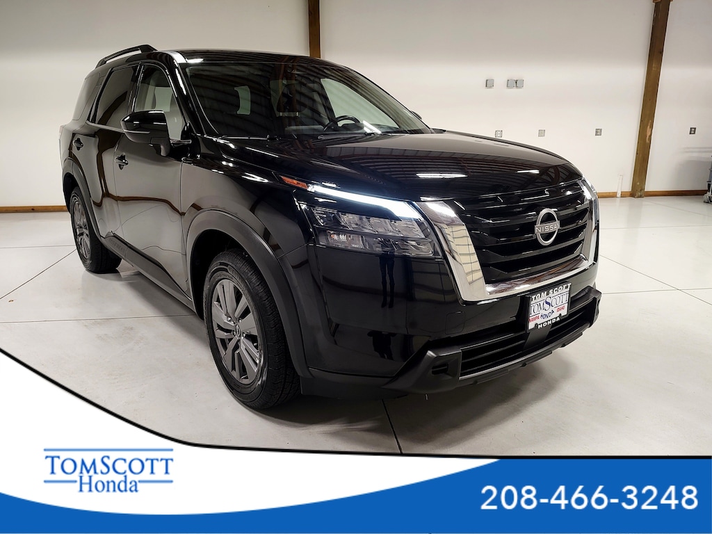 Used 2025 Nissan Pathfinder SV SUV