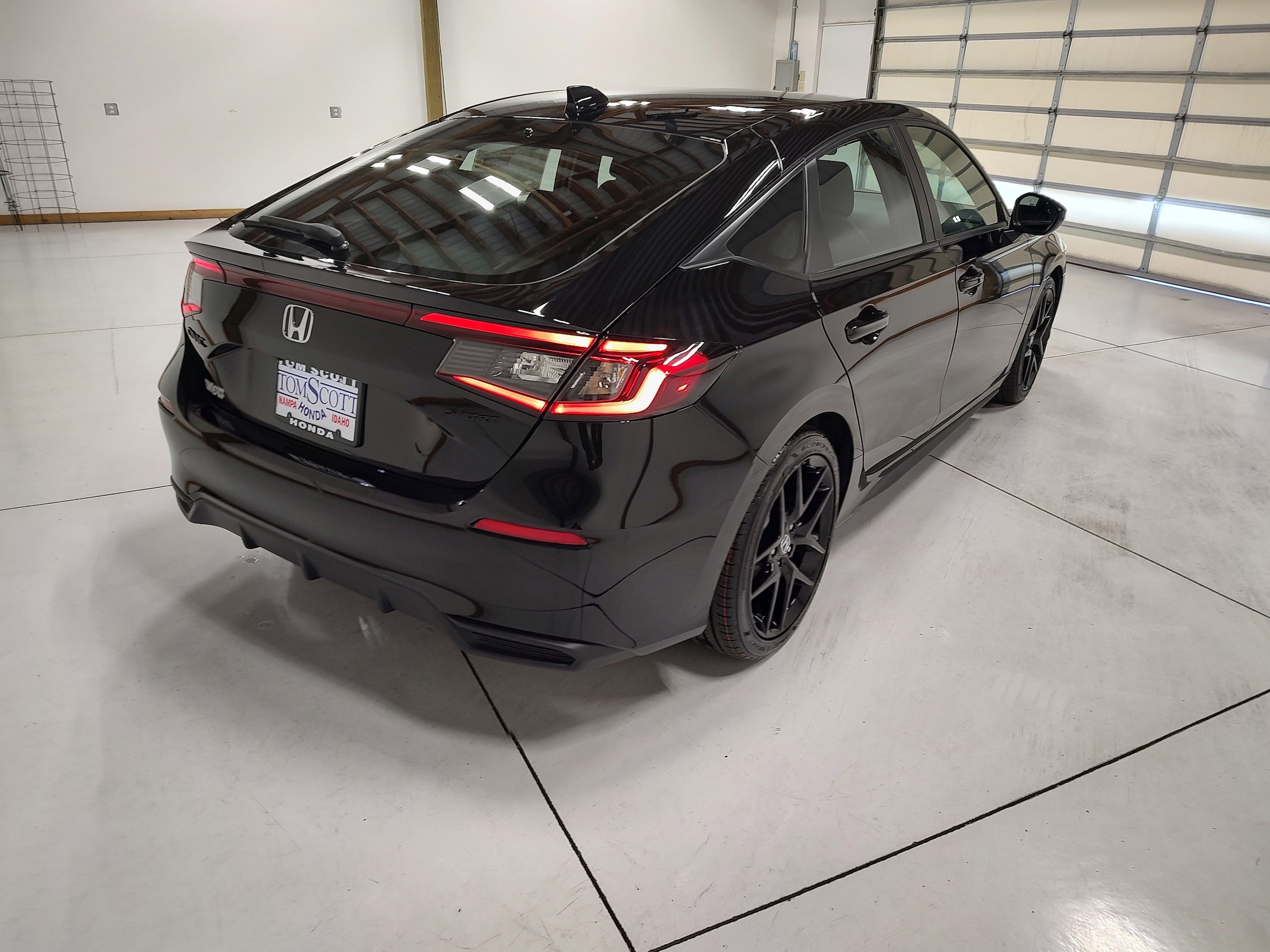 2026 Honda Civic Hatchback Sport - Photo 12
