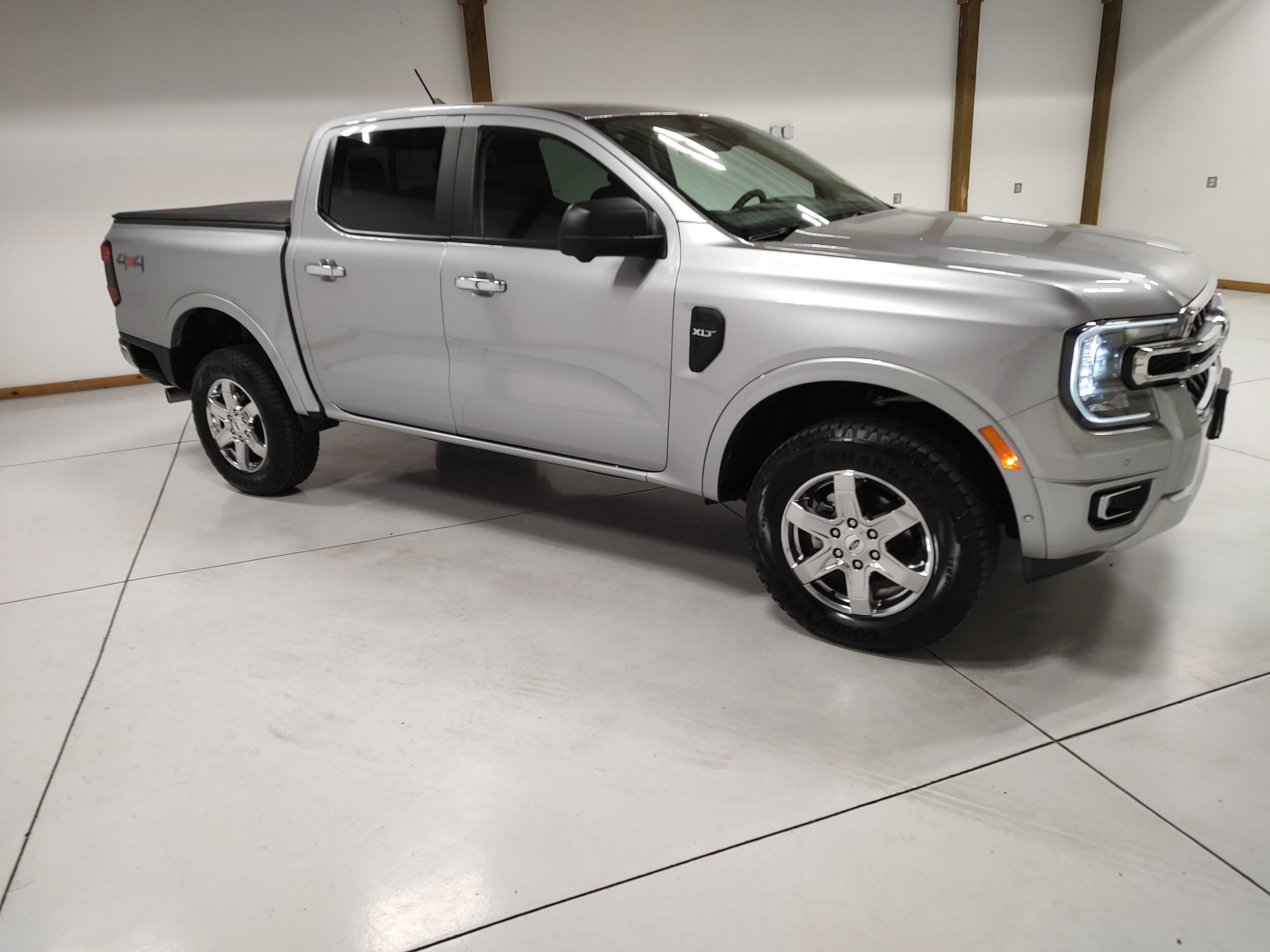 2024 Ford Ranger XLT photo 2