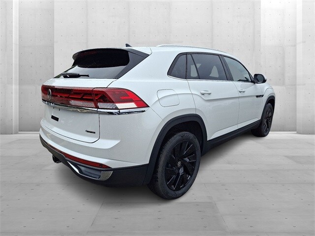 2026 Volkswagen Atlas Cross Sport SE Technology photo 4