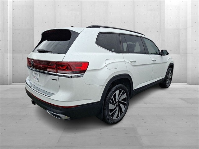 2026 Volkswagen Atlas SE Technology photo 3