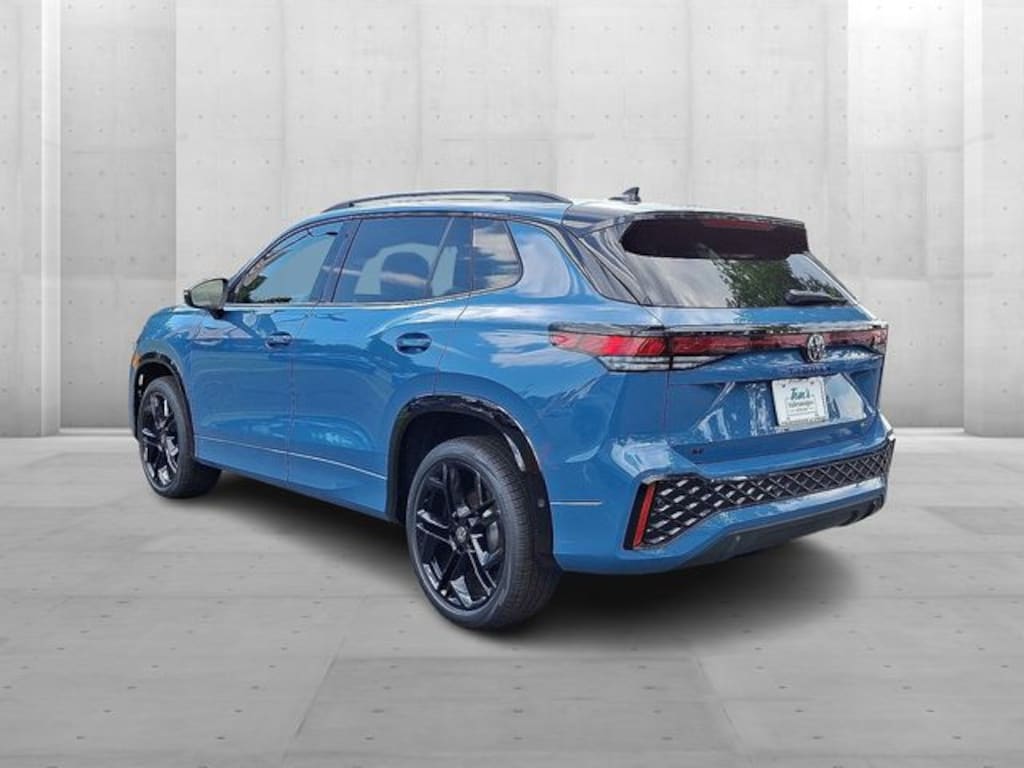 New 2026 Volkswagen Tiguan 2.0T SE R-Line Black SUV
