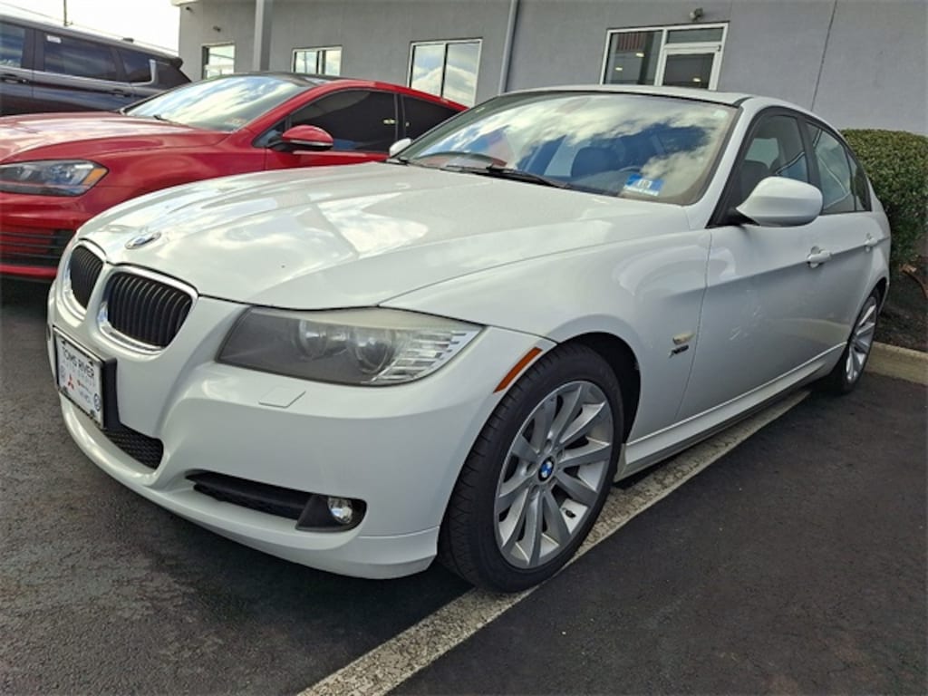 Used 2011 BMW 3 Series 328i xDrive Sedan