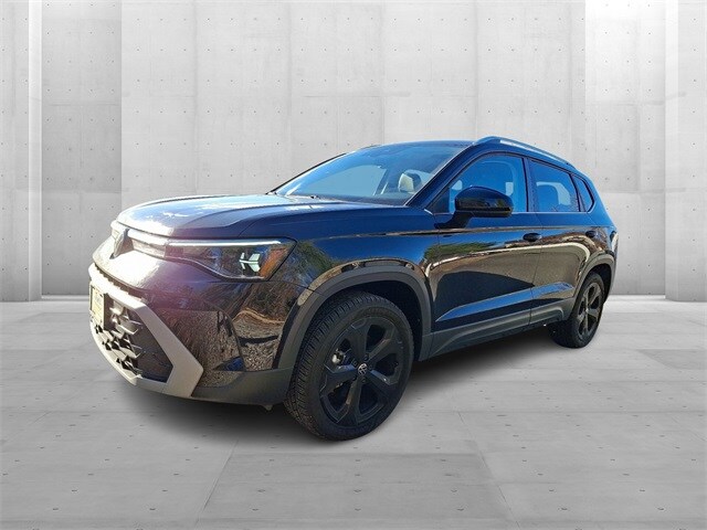 2025 Volkswagen Taos SEL photo 2