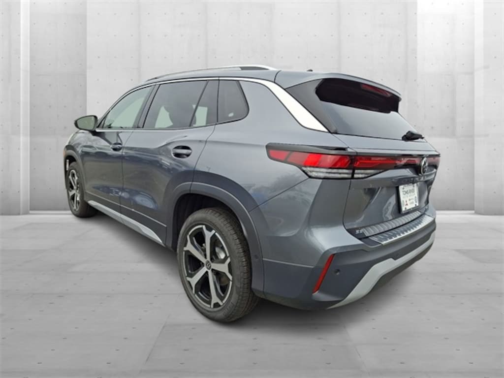 New 2026 Volkswagen Tiguan 2.0T SE SUV