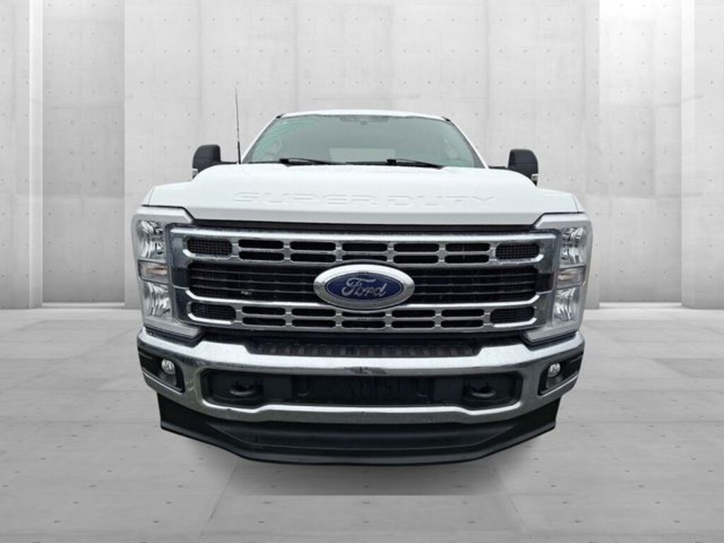 Used 2024 Ford F-250SD XLT Truck