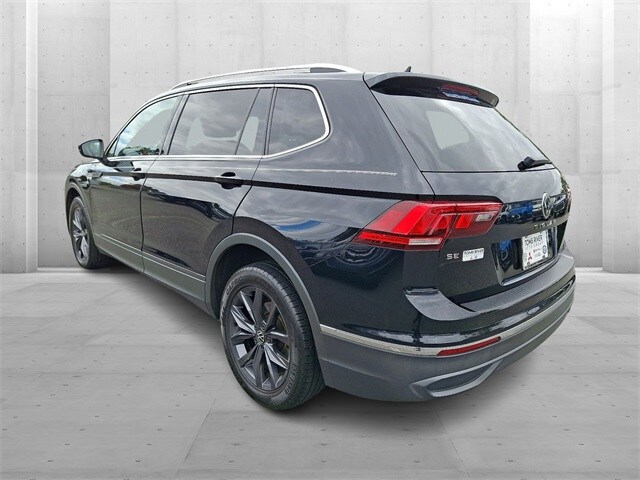 2022 Volkswagen Tiguan SE photo 4