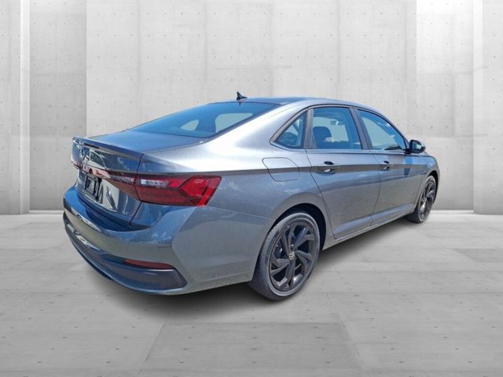 New 2026 Volkswagen Jetta 1.5T SE Sedan