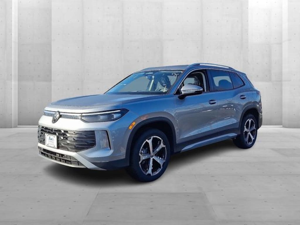 New 2026 Volkswagen Tiguan 2.0T SE SUV