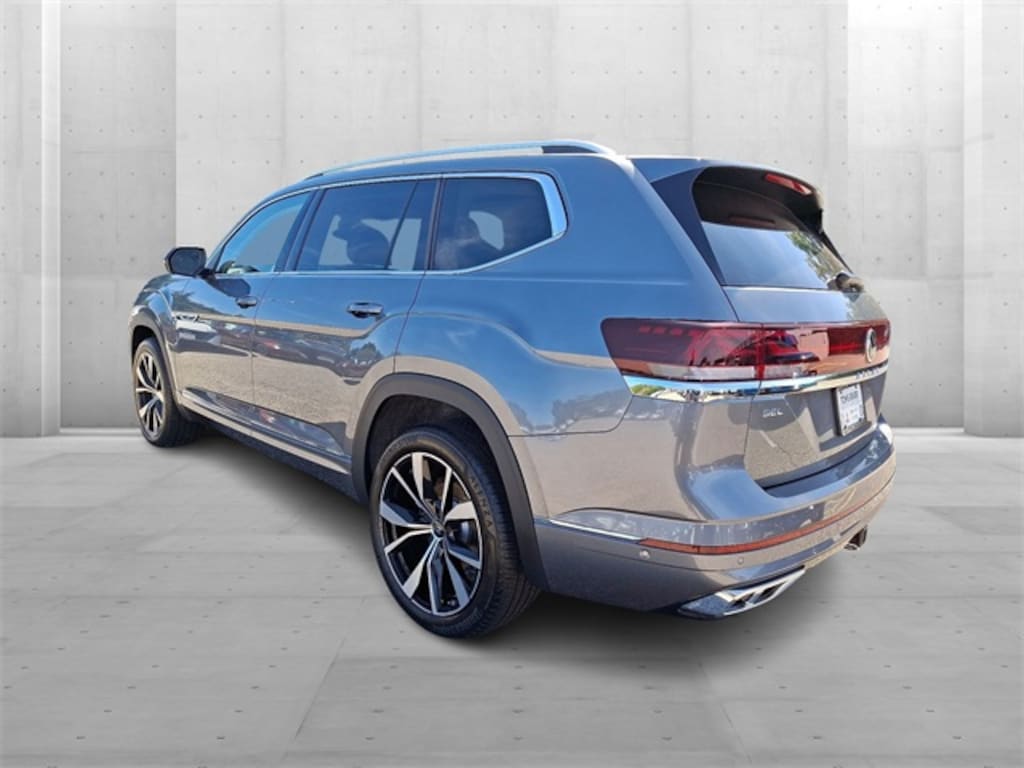 New 2025 Volkswagen Atlas 2.0T SEL Premium R-Line SUV