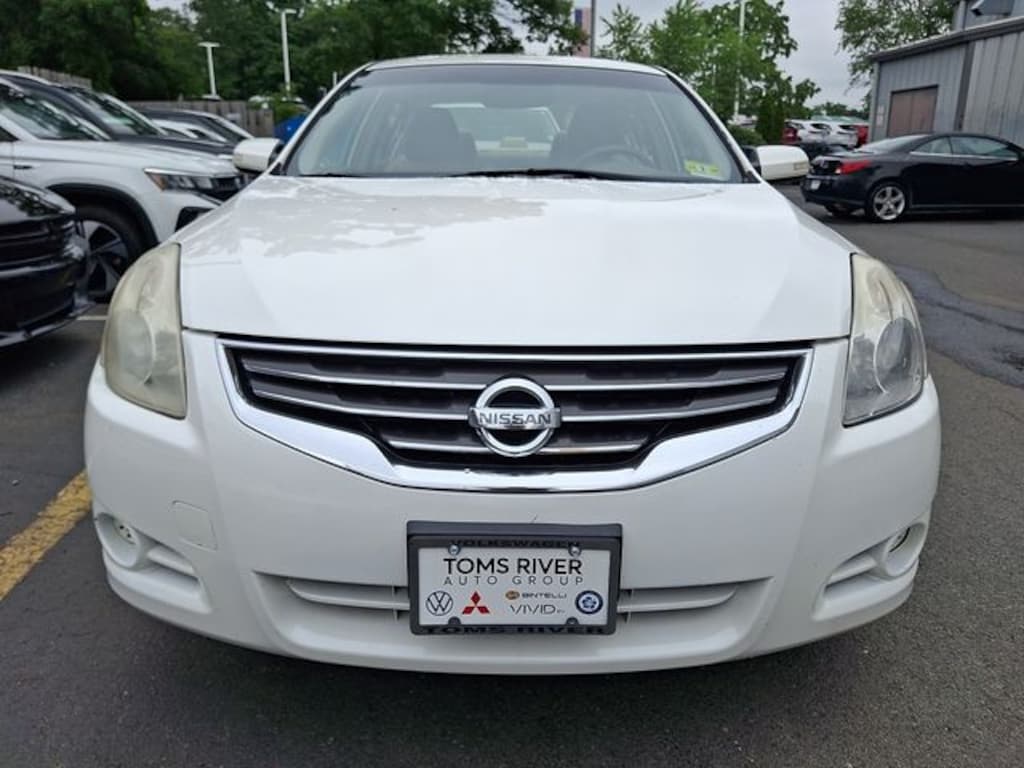 Used 2011 Nissan Altima 2.5 SL Sedan
