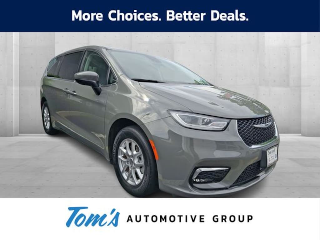 Used 2023 Chrysler Pacifica Touring L Minivan/Van