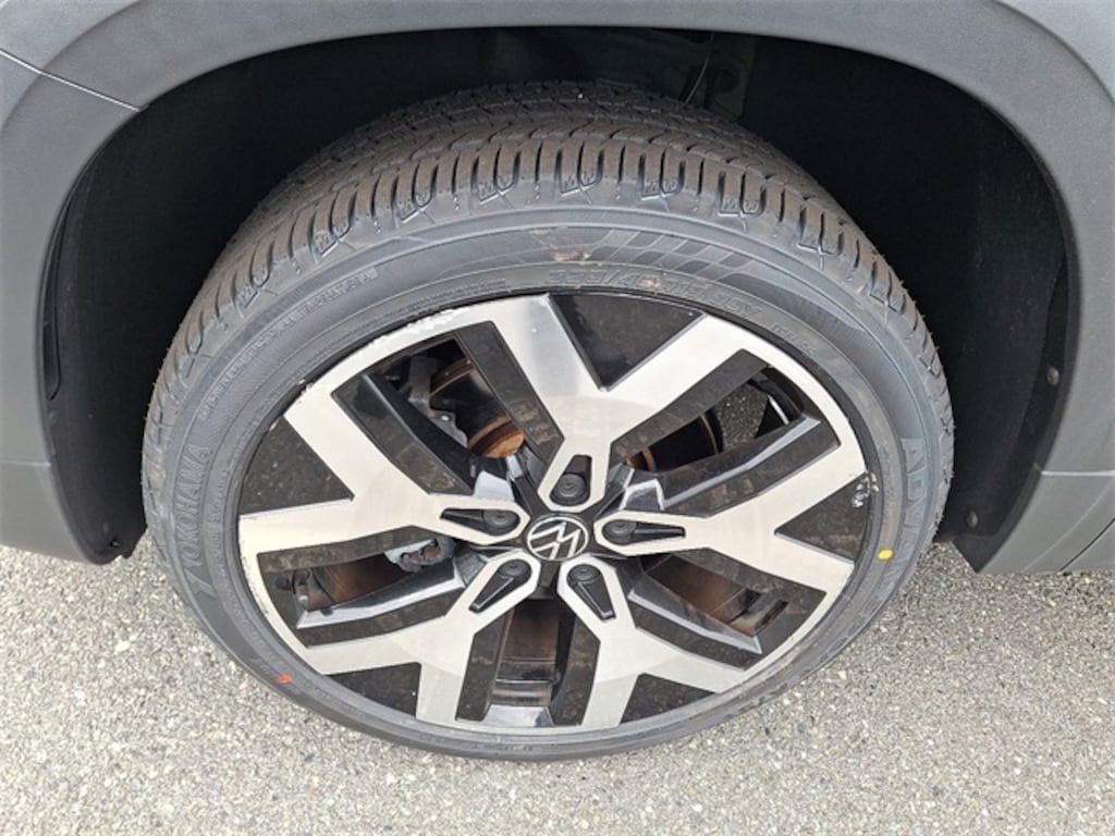 Certified 2022 Volkswagen Taos 1.5T SEL SUV