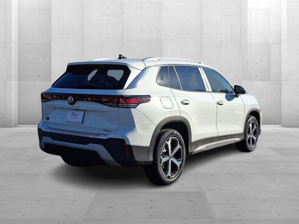 New 2026 Volkswagen Tiguan 2.0T SE SUV