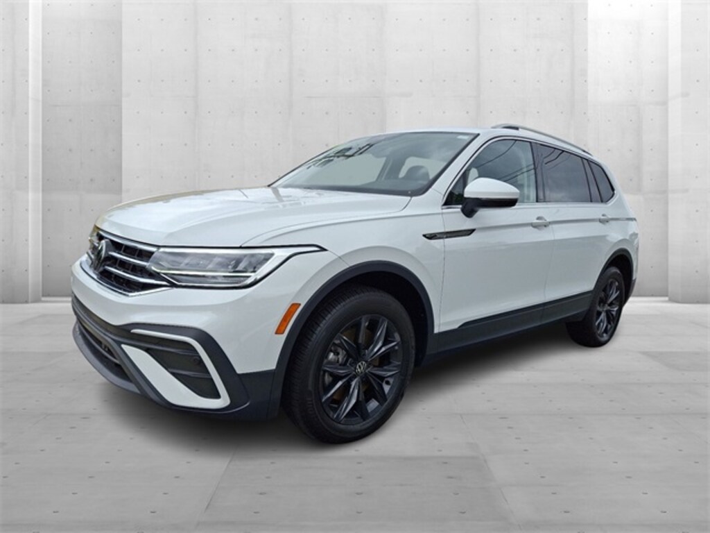 Used 2024 Volkswagen Tiguan 2.0T SE SUV