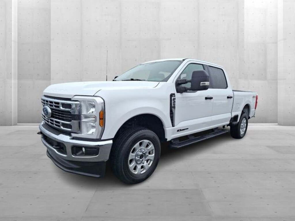 Used 2024 Ford F-250SD XLT Truck