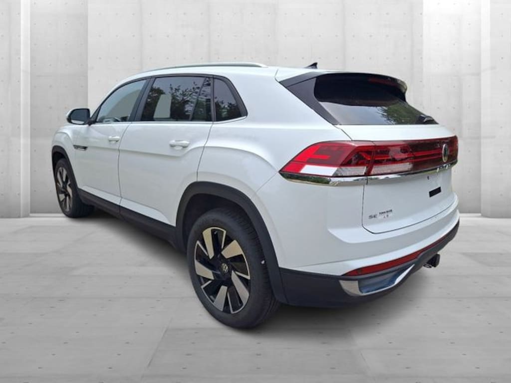 Certified 2024 Volkswagen Atlas Cross Sport 2.0T SE w/Technology SUV