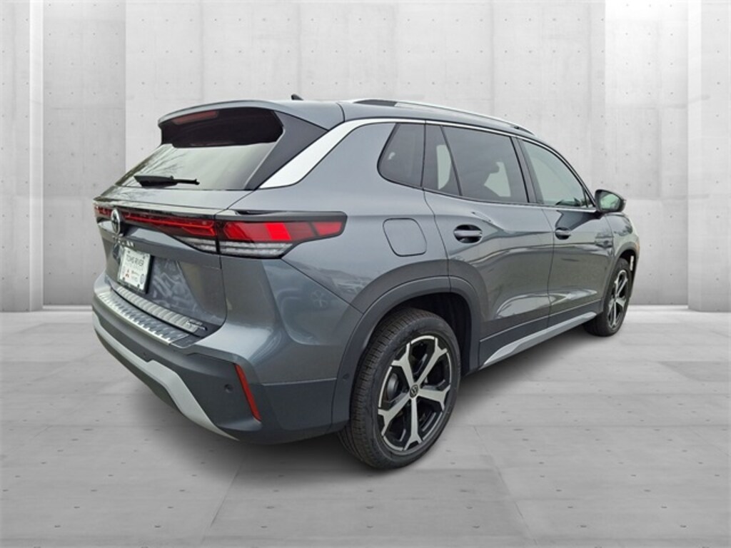 New 2026 Volkswagen Tiguan 2.0T SE SUV