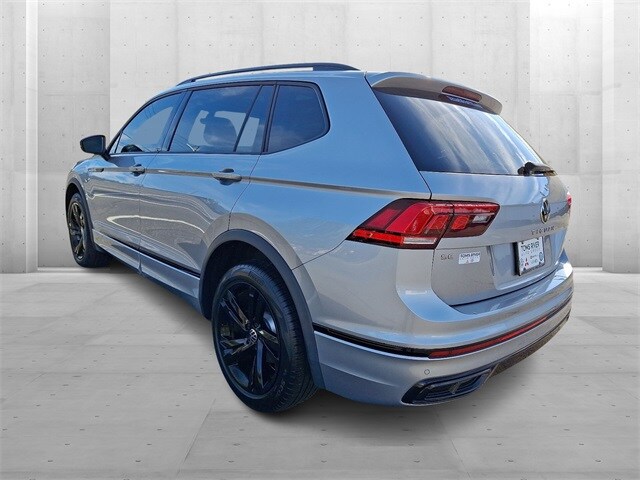 2023 Volkswagen Tiguan SE R-Line Black photo 3