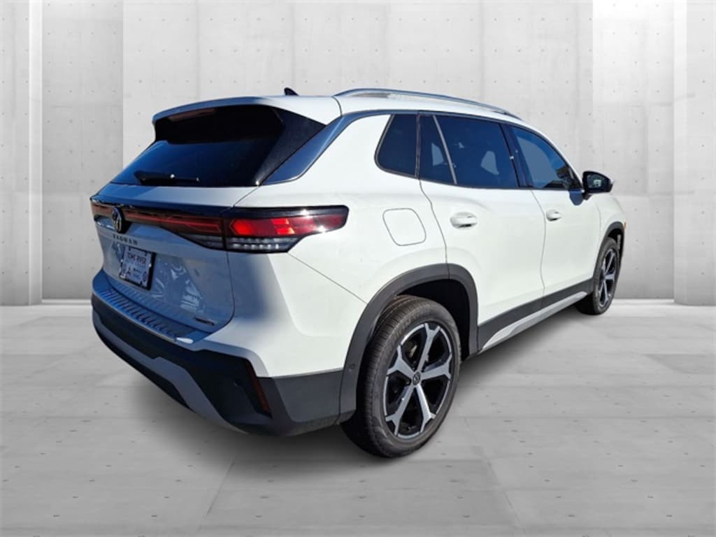 New 2026 Volkswagen Tiguan 2.0T SE SUV