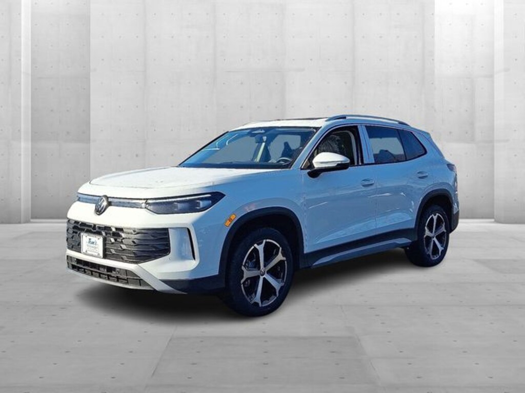 New 2026 Volkswagen Tiguan 2.0T SE SUV