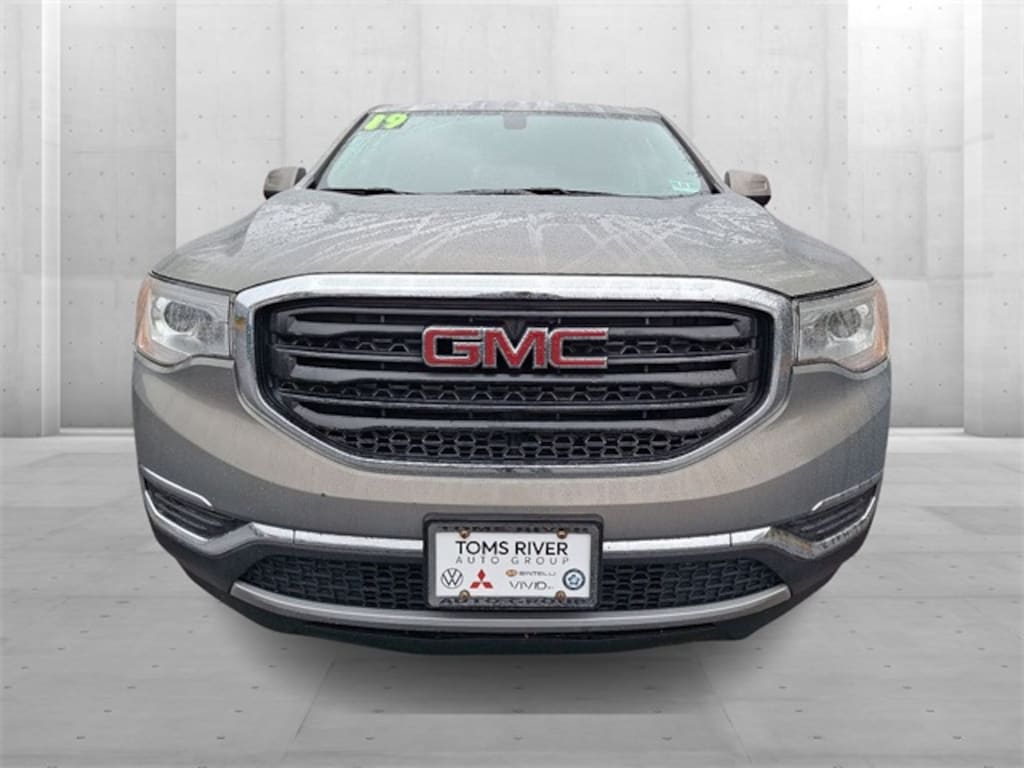 Used 2019 GMC Acadia SLE-1 SUV