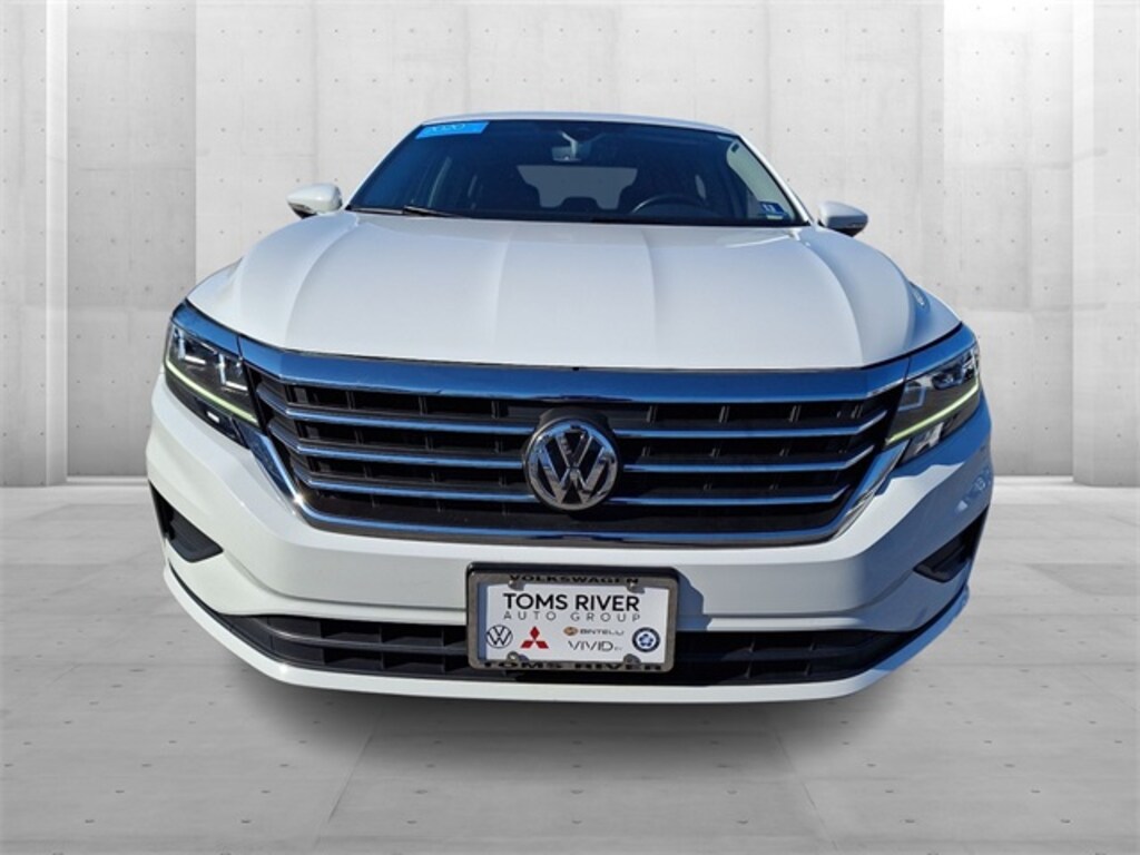 Used 2020 Volkswagen Passat 2.0T SE Sedan