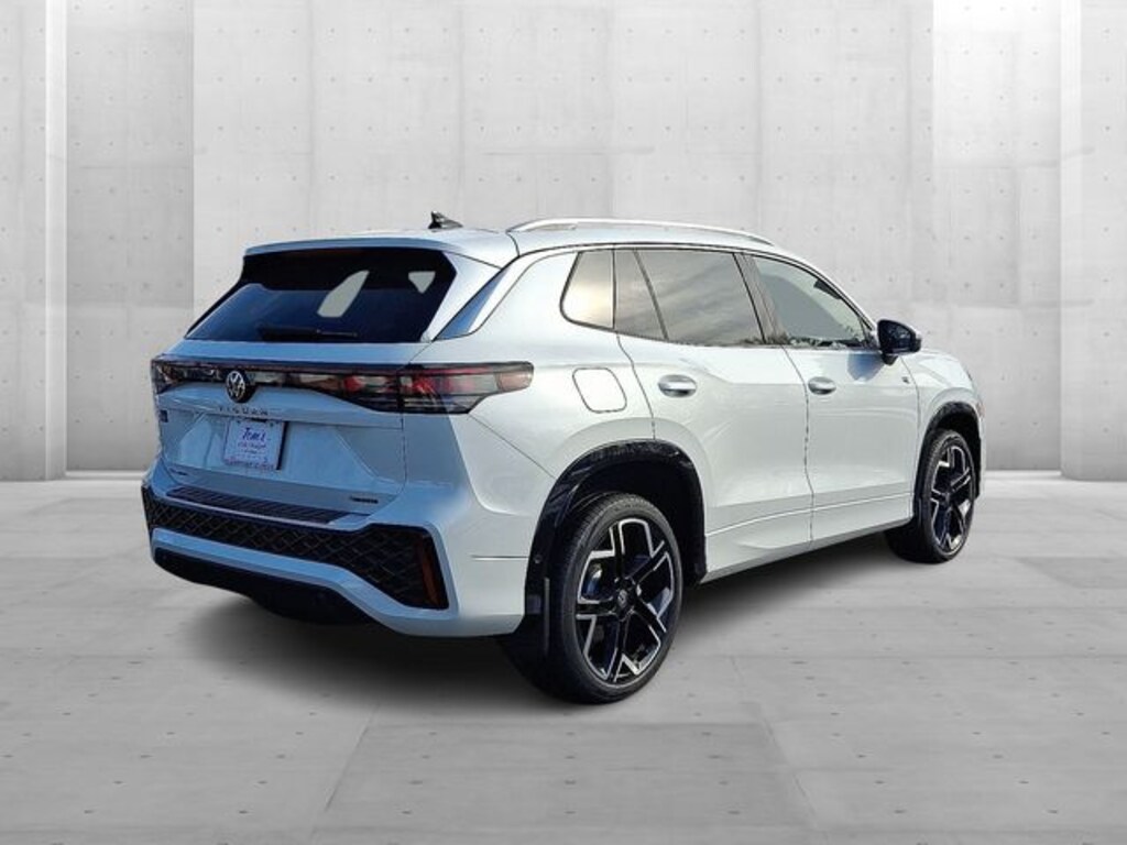 New 2026 Volkswagen Tiguan 2.0T SEL R-Line Turbo SUV
