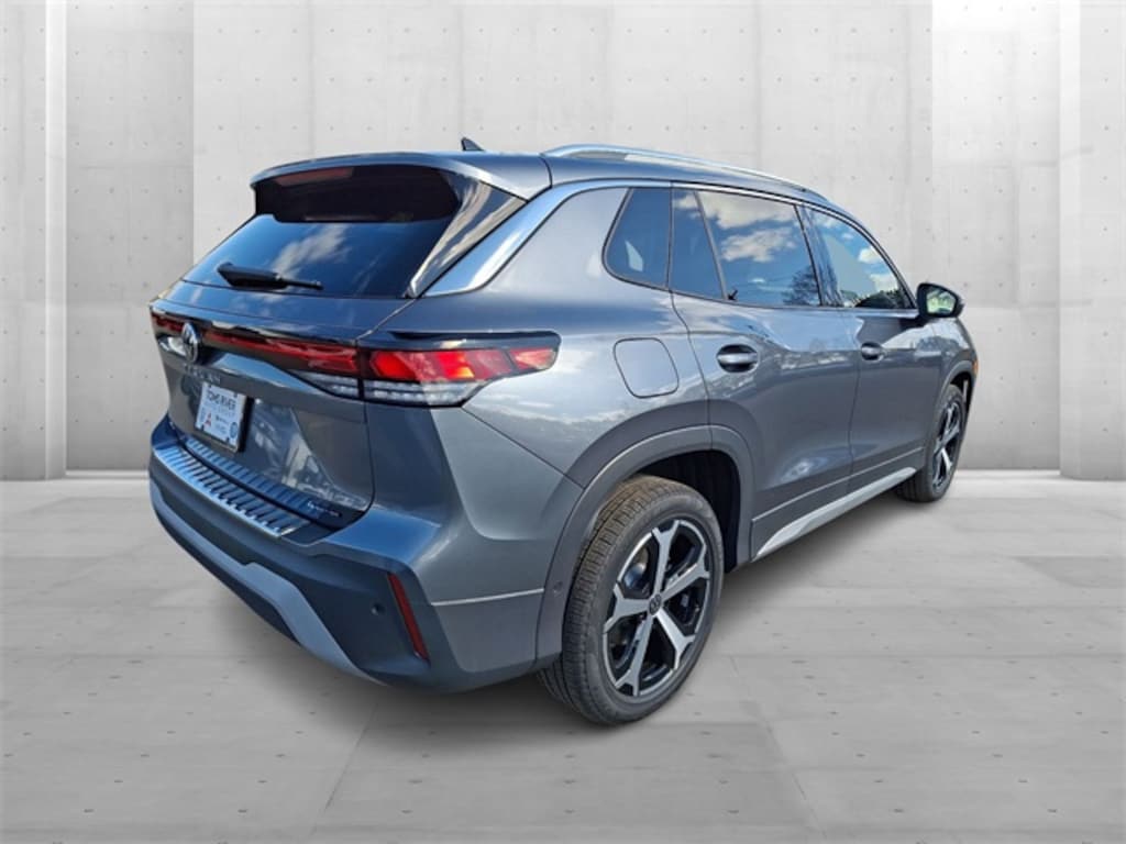 New 2026 Volkswagen Tiguan 2.0T SE SUV