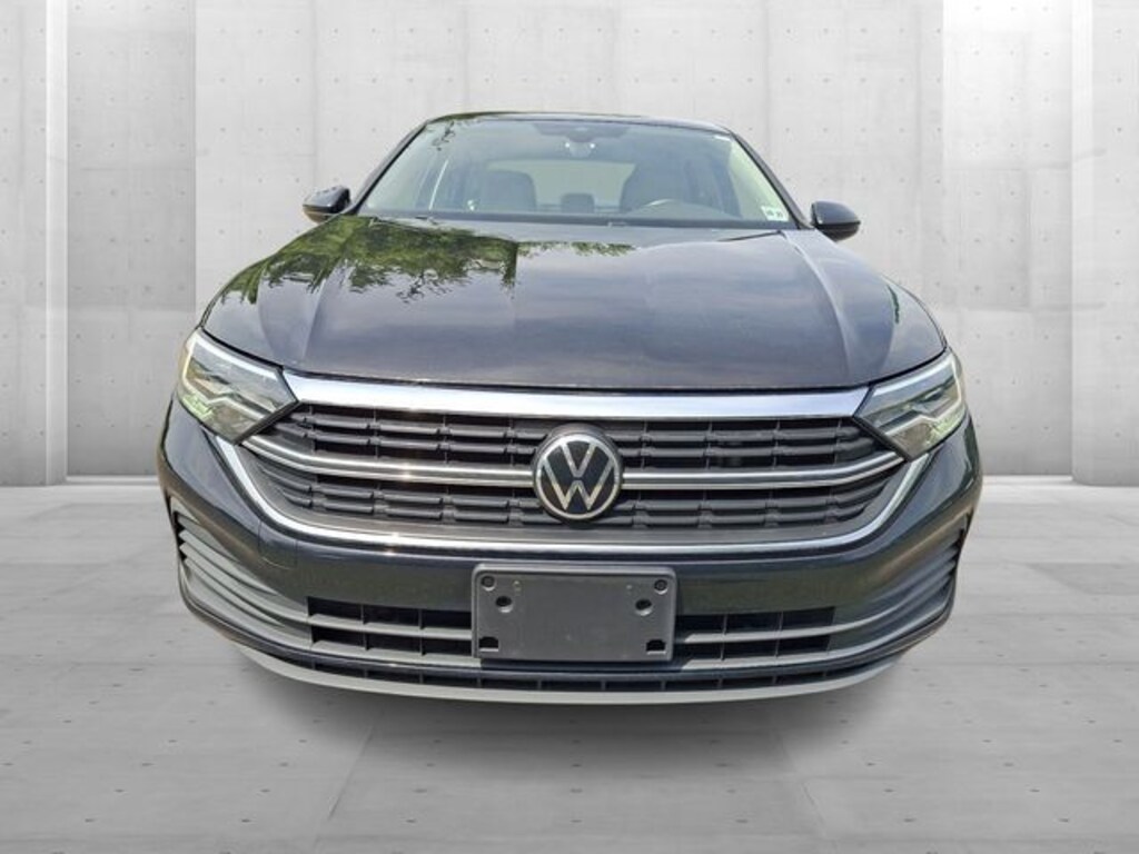 Certified 2023 Volkswagen Jetta 1.5T SE Sedan
