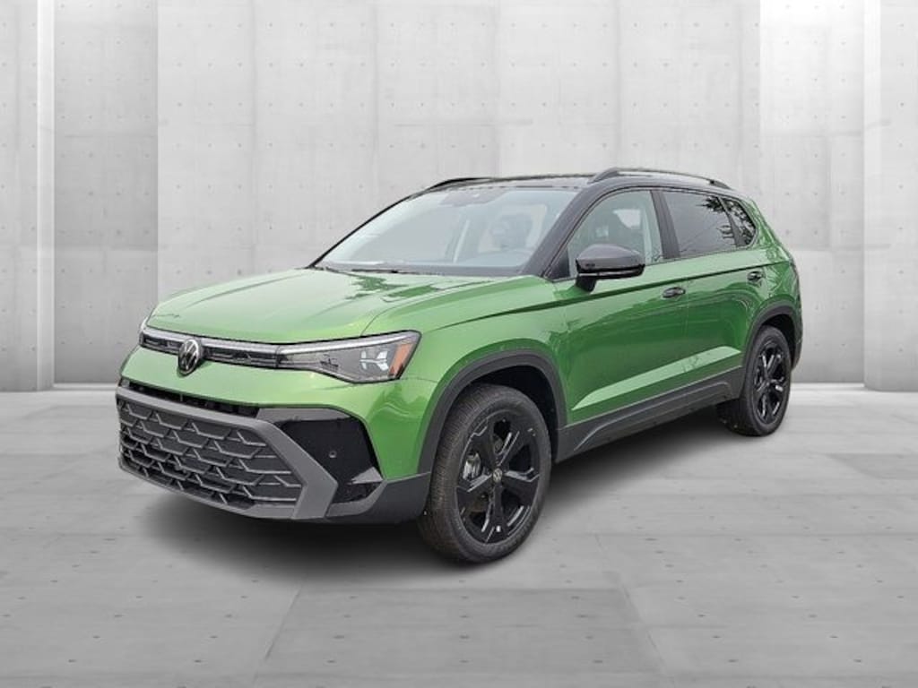 New 2026 Volkswagen Taos 1.5T SE Black SUV